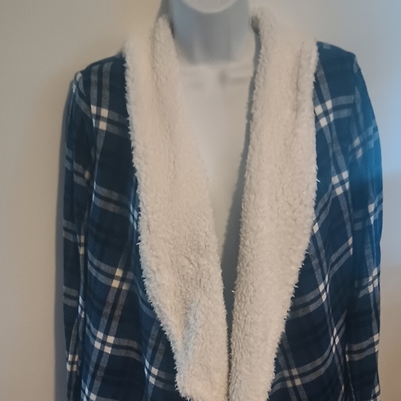 Plaid Sherpa-Lined Women's Jacket - Picture 1 of 10